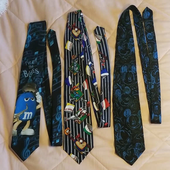 Lot of 3 vintage fun ties Looney Toons, Disney M&M - Picture 8 of 8